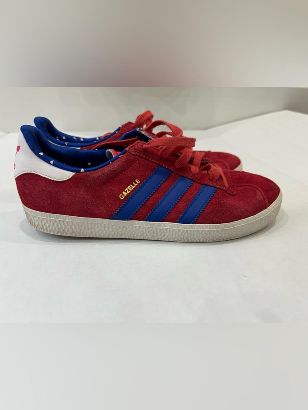 Adidas Gazelle Red Blue Suede Sneakers Women’s Size 6 Retro OG Classic Trainers